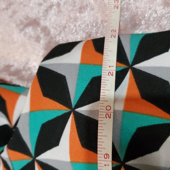 Dress - Picture 7 of 8